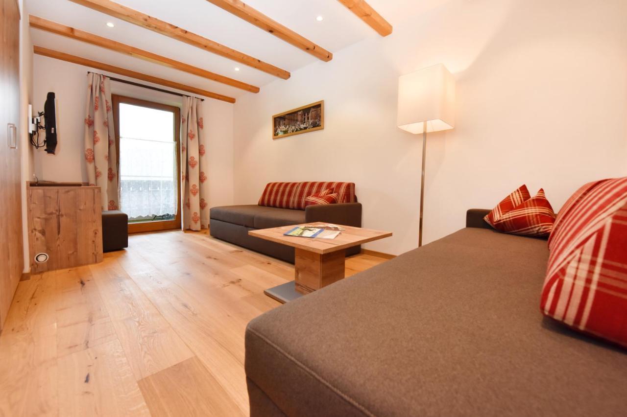 Gasthaus & Pension Alphorn Lech am Arlberg Eksteriør bilde