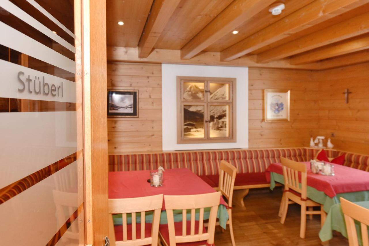 Gasthaus & Pension Alphorn Lech am Arlberg Eksteriør bilde